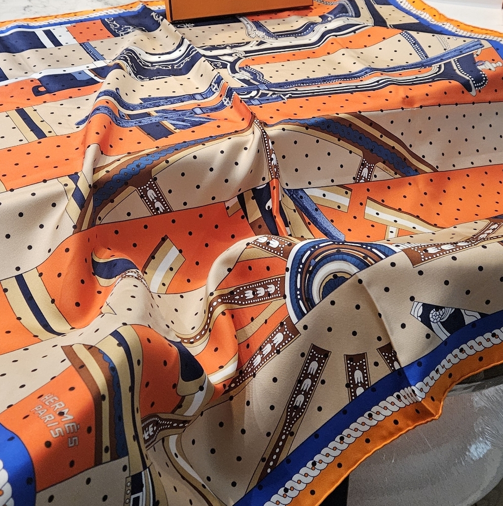Hermès Silk La Berline Bayadere 90 Scarf - Picture 7 of 14